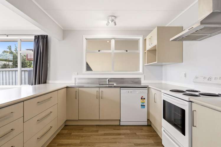 86 Tamatea Road Taupo_8