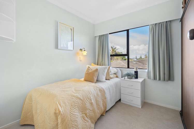 2 Empire Road Orewa_15