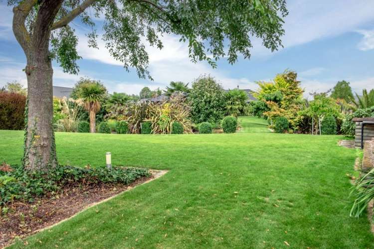 13 Orchard Grove Netherby_17