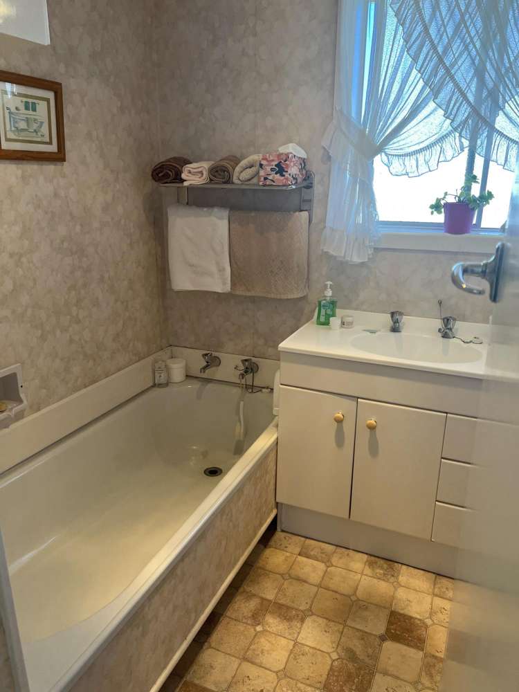 1 Maple Avenue Dinsdale_12