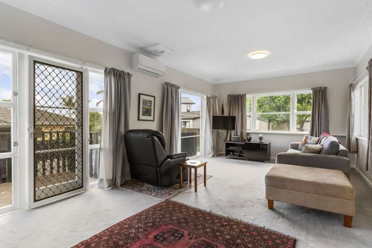 64 Yeovil Road Te Atatu Peninsula_4