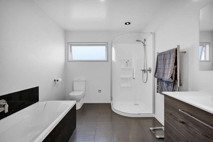 5D Vardon Way Waiwhakaiho_31