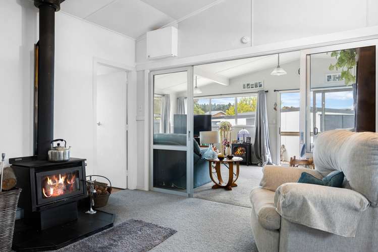 23 Holton Road Amberley Beach_8