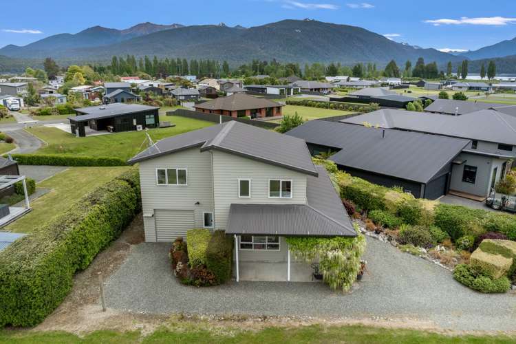 34 Breaksea Street Te Anau_22