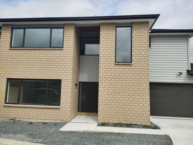 2 Han Court Glen Eden_1