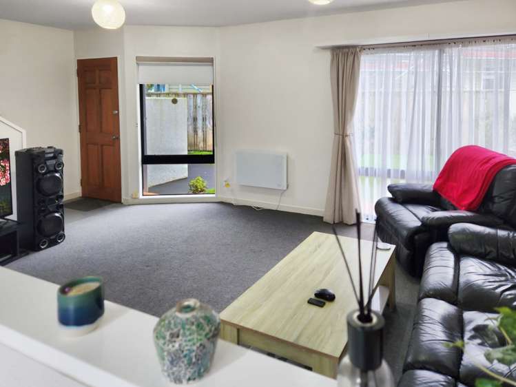 16 McBain Grove 10597_3