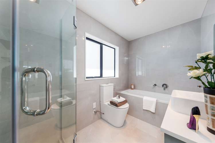 42 Dungloe Avenue Flat Bush_15