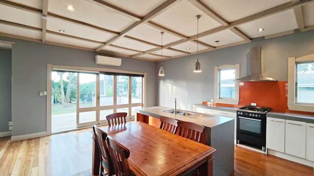 24 Akehurst Avenue New Lynn_3