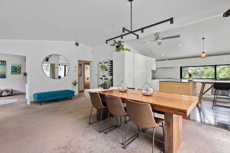 166 Godley Road Titirangi_15