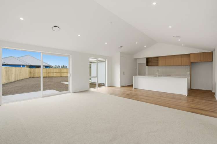 12 Carabella Crescent_2