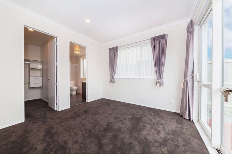 35 Rosewell Crescent Flat Bush_17