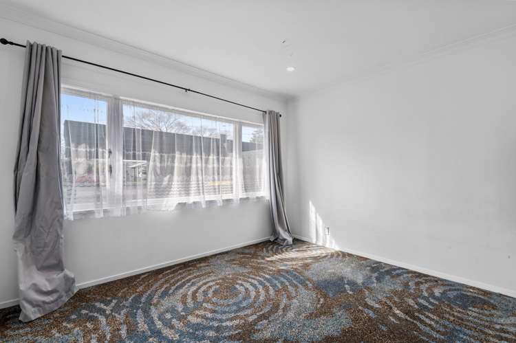 9 Ruihi Street Victoria_5