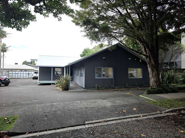 Unit 1 18 Cameron Road Tauranga_1