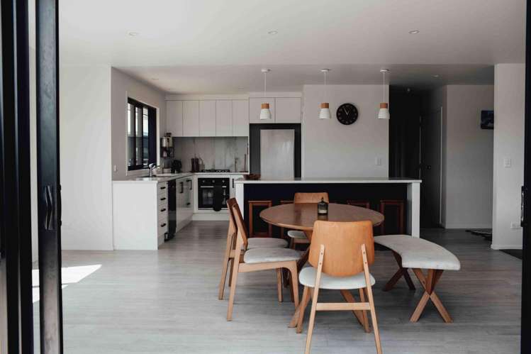 2 Kotare Way_5