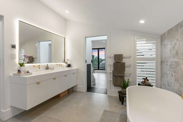 16 Pelham Avenue Point Chevalier_12