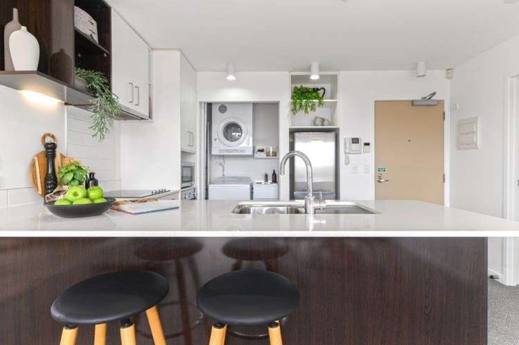 9/4a Auburn Street_5