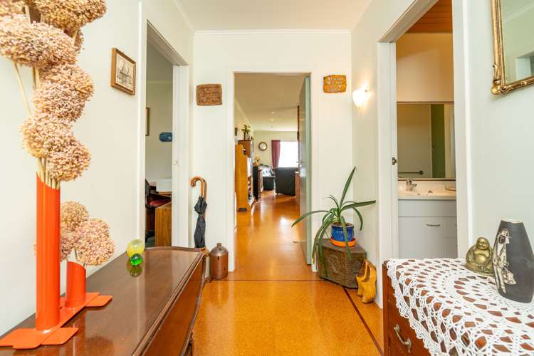 1 Waikana Street Broad Bay_23