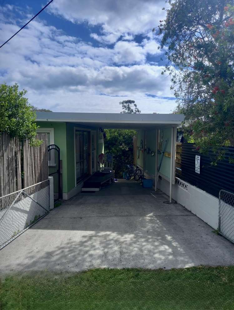 24 Lorenzen Bay Road Raglan_31