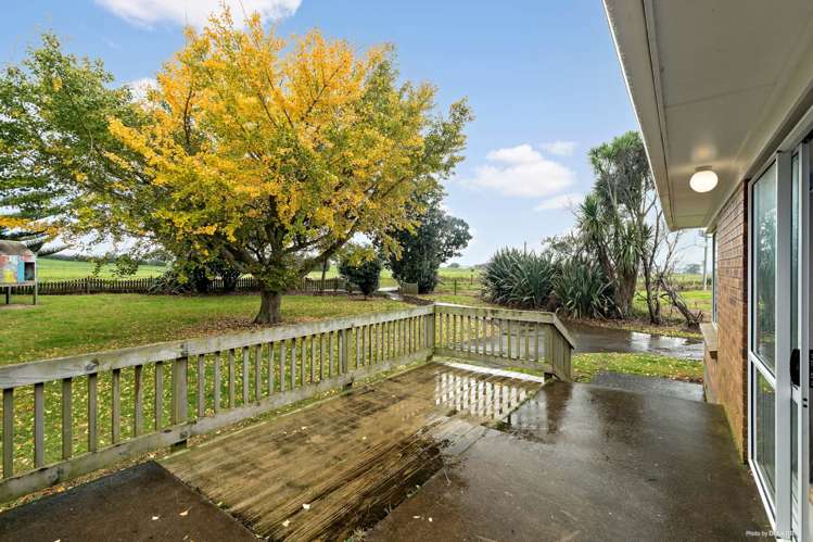 332 Grahams Beach Road Awhitu_18