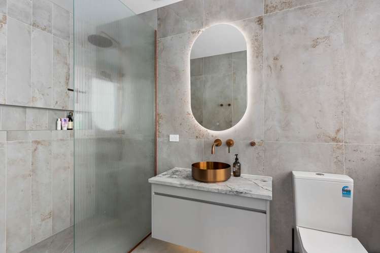 326 Flat Bush School Road Flat Bush_21