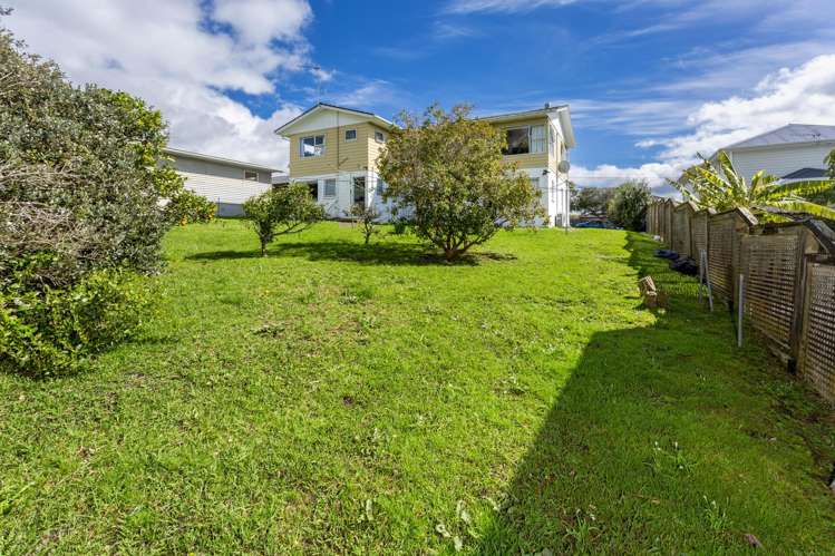 17 Toroa Street Torbay_11