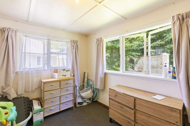 16 Great North Road 2123_4