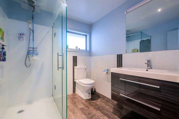 288 Alec Craig Way Gulf Harbour_17