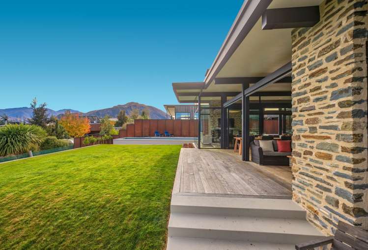 61 Infinity Drive Wanaka_12