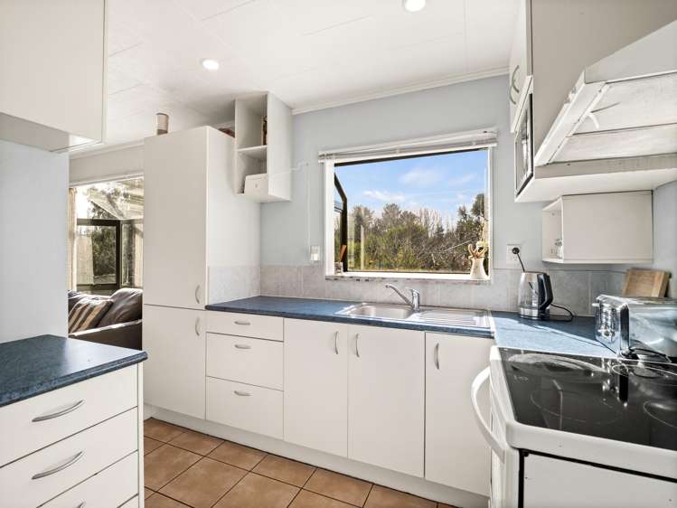 19 Kennard Crescent Karitane_13