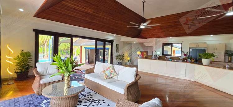Address withheld Wailoaloa Beach_12