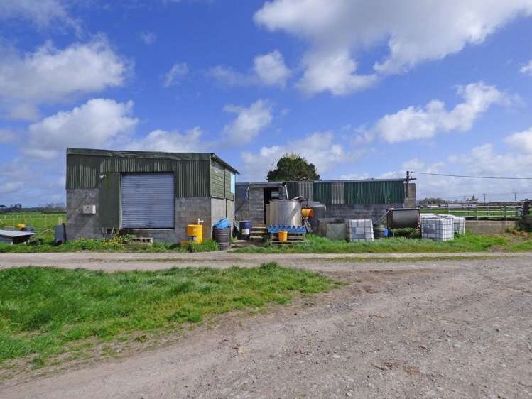 306 Gillespies Line Kairanga_13