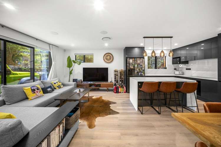 25F Oteha Valley Road Northcross_7