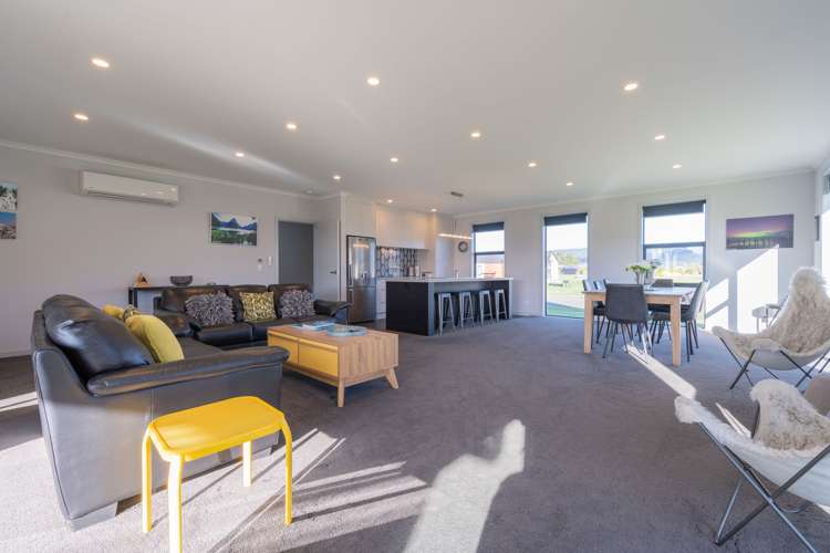 23 Vancouver Place Te Anau_8