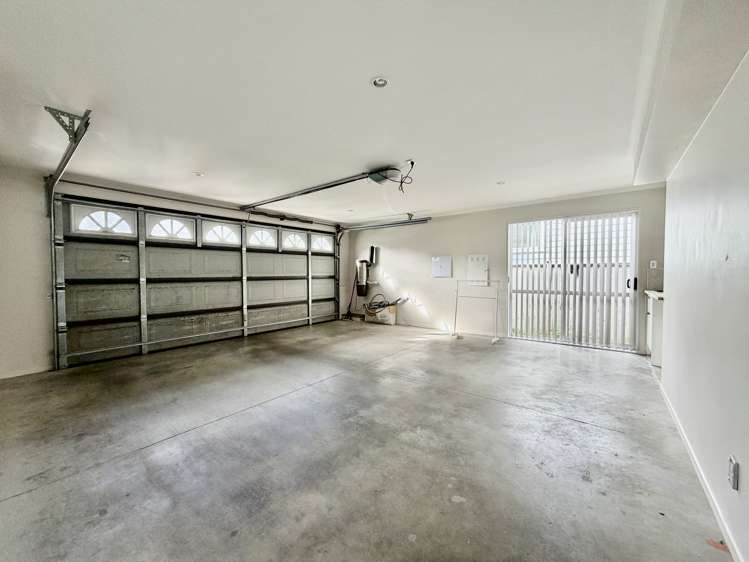 14 Shelby Lane Flat Bush_12