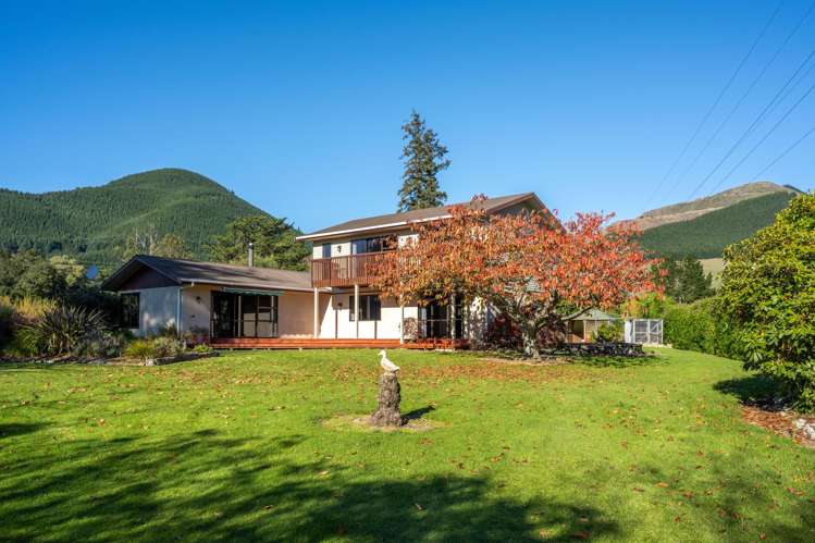 68 Hiwipango Road Wakefield_16