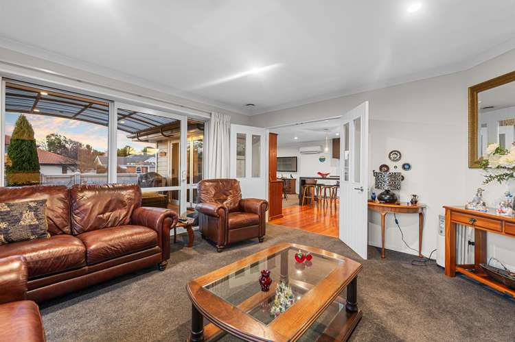 42 Travis Country Drive Burwood_5