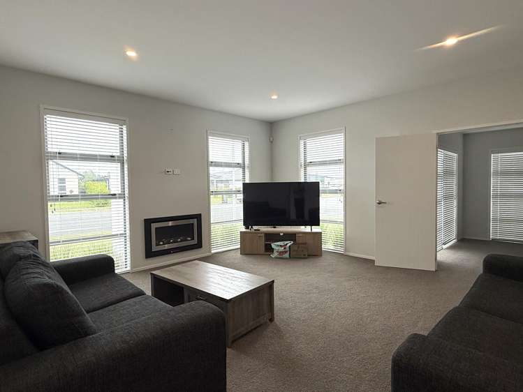 21 Matepu Crescent Pyes Pa_10