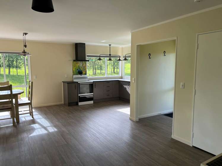 2850 Kaipara Coast Highway Glorit_4