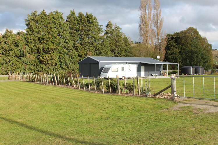 44 Makoura Road Apiti_6