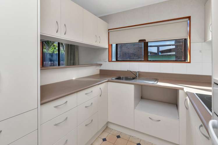 15 Selwyn Avenue Avenues_10