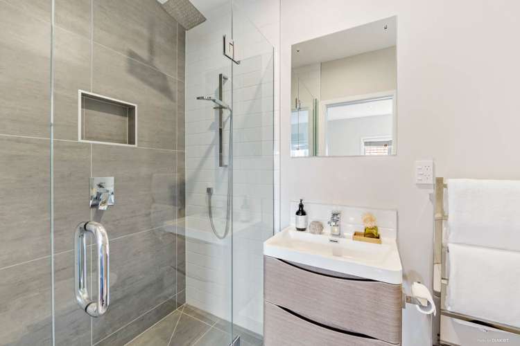 163 Chivalry Road Glenfield_8