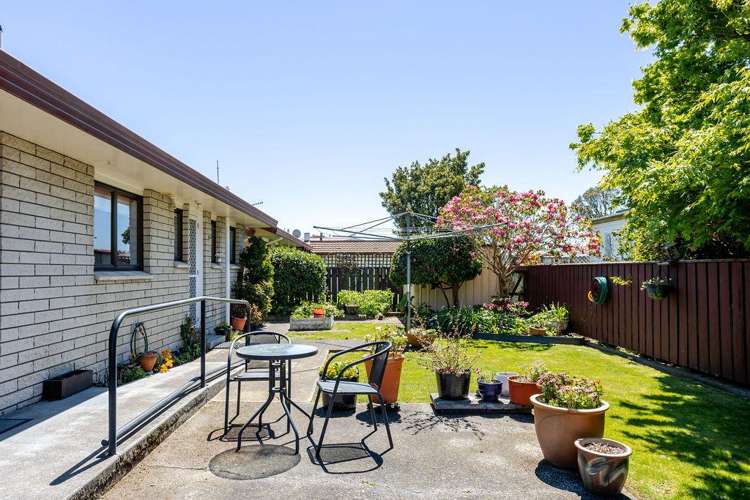 61 Allardice Street Dannevirke_24