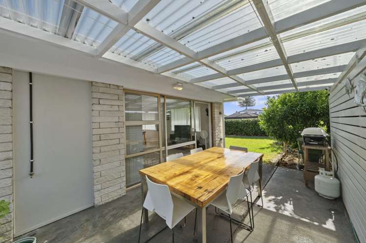 8/42 Wintere Road Papatoetoe_13