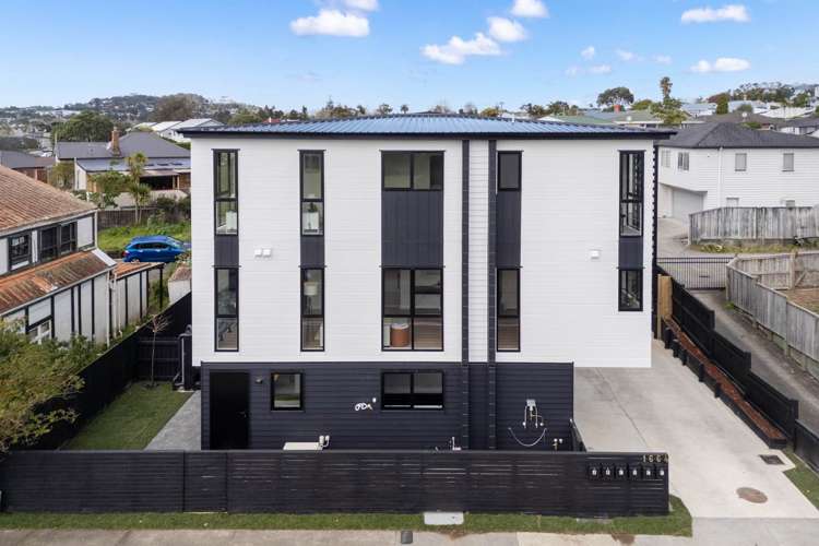 1-4, 1664 Great North Road Avondale_25