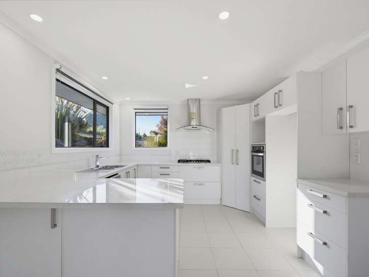 13 Kingsgate Lane Waihola_1