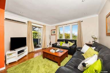 1/111 Beach Road_4
