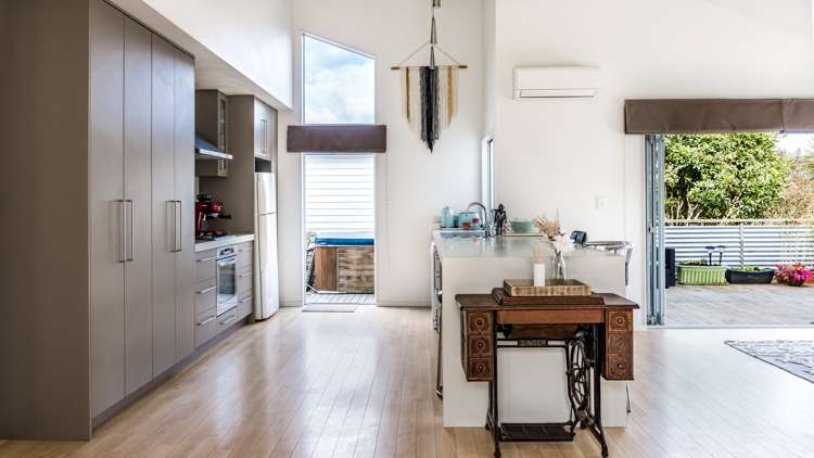 15 Violet Street Raglan_5