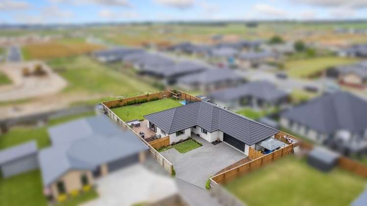 53 Chris Drive_0