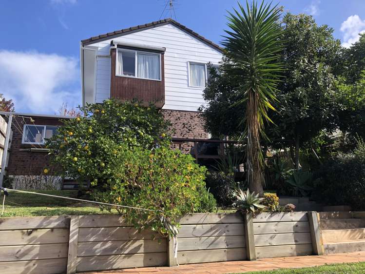 2/8 Monteith Crescent Remuera_10