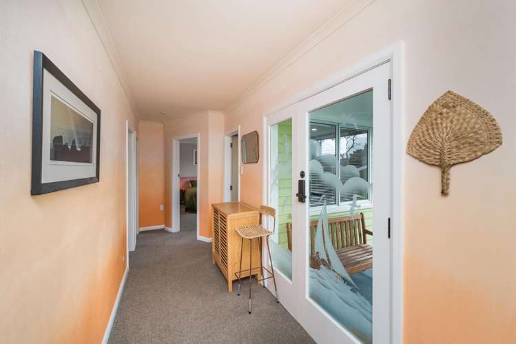 5 Woburn Place Takaro_17